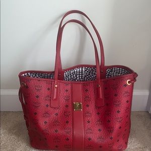 MCM MEDIUM LIZ TOTE
